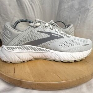 Brooks Adrenaline GTS 22 Womens Running Shoes Grey White 1203531B134 Size 8.5 B